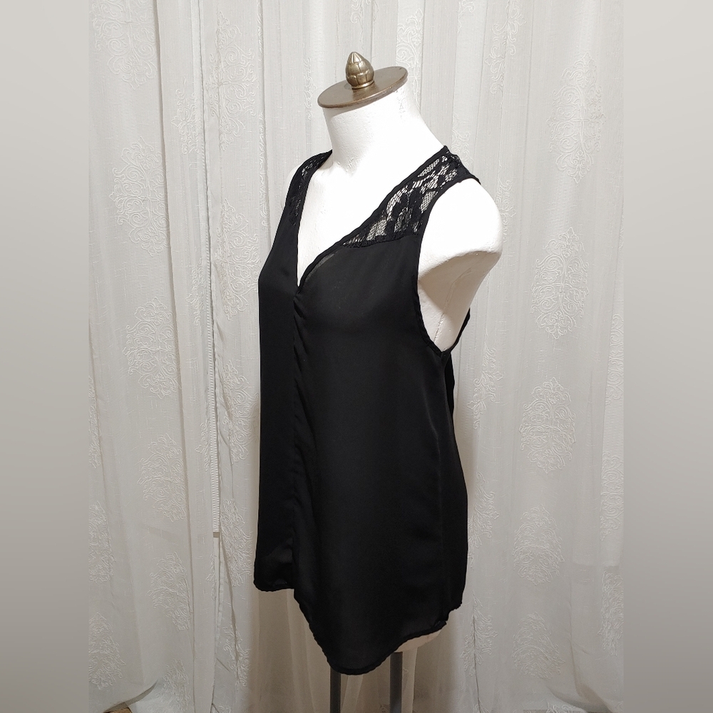 Sophie Rue lace blouse. Size M. - Picture 4 of 5